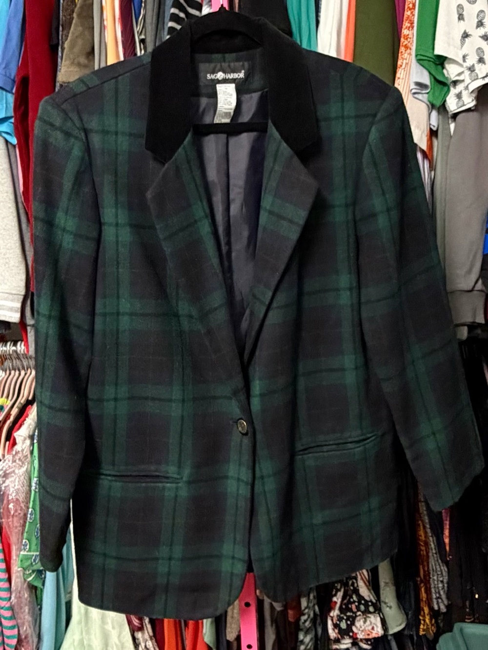 1980s Sag Harbor women’s size 14 vintage wool blend blazer black green plaid